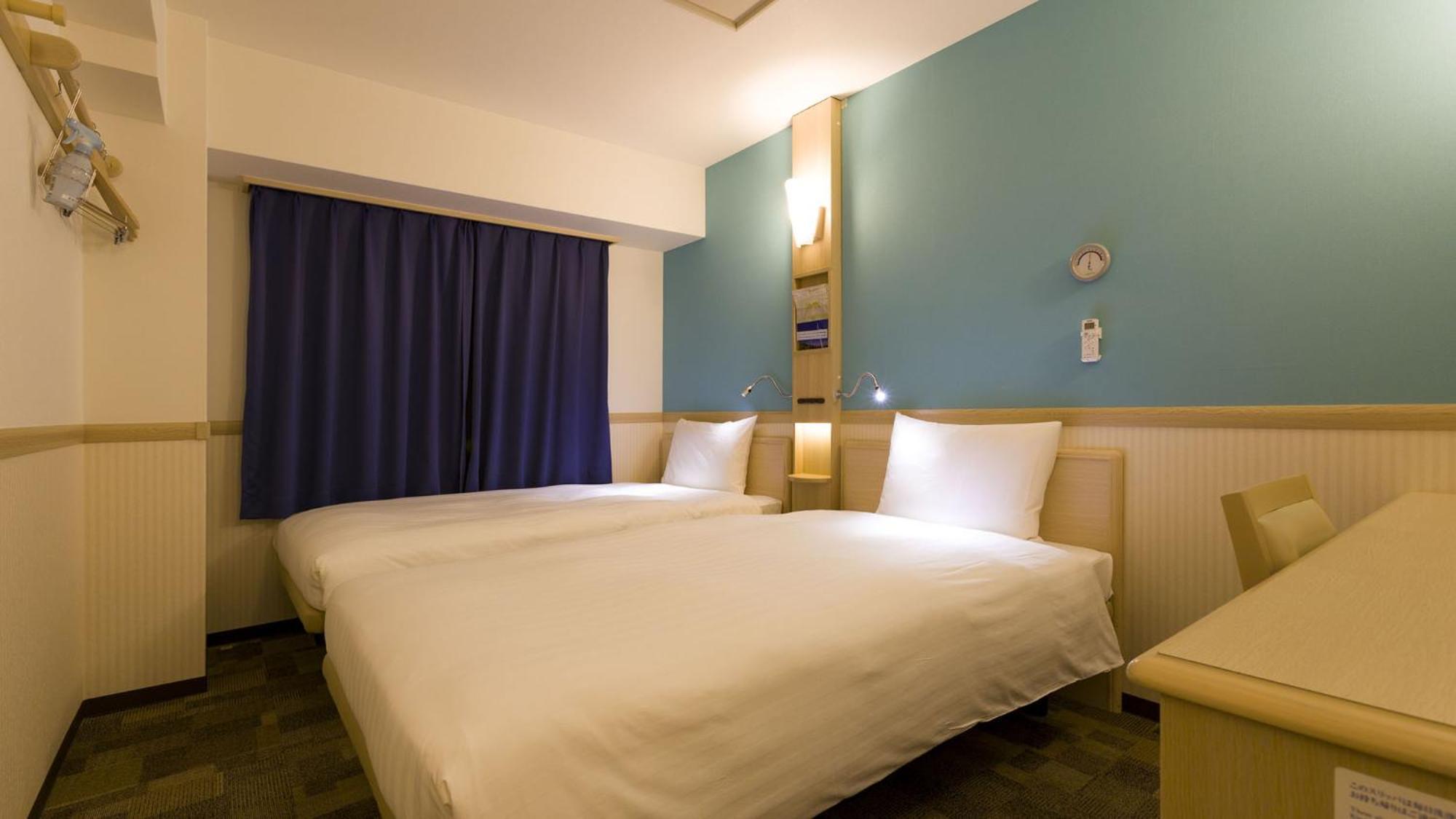 Toyoko Inn Ebina Eki Higashi Guchi Номер фото